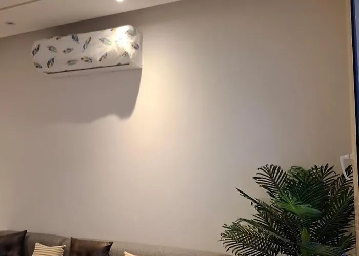 La Quinta Apartment *