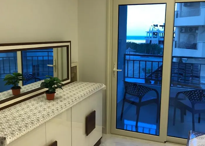 La Quinta Apartment