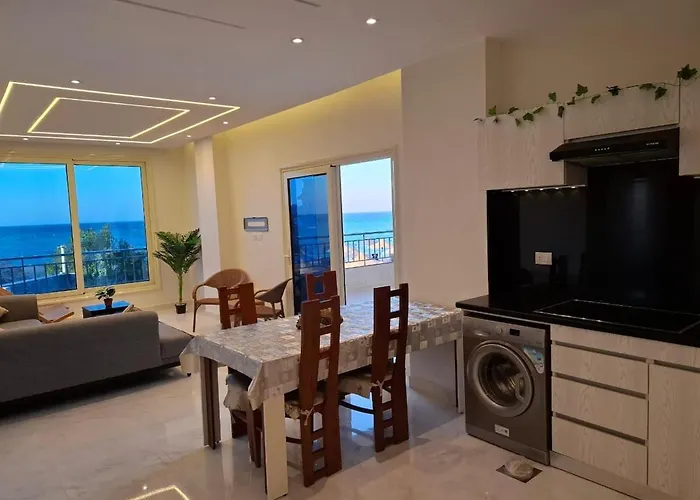 La Quinta Apartment *
